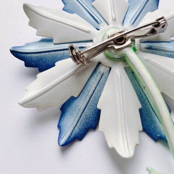 VTG 60s Brooch Blue White Enamel Flower Mid Century Mod Costume Jewelry Kitschy - Picture 9 of 10